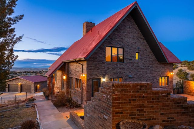 15 Coyote Run, Placitas, NM 87043