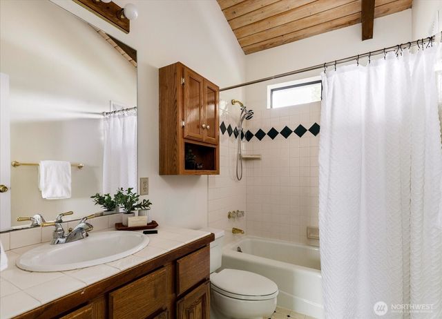 4612 Cypress Drive, Anacortes, WA 98221