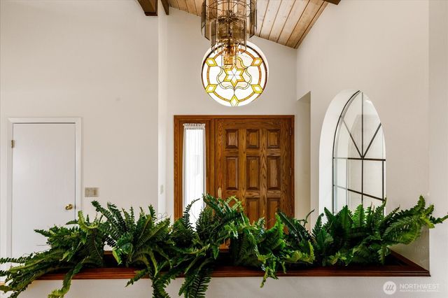 4612 Cypress Drive, Anacortes, WA 98221