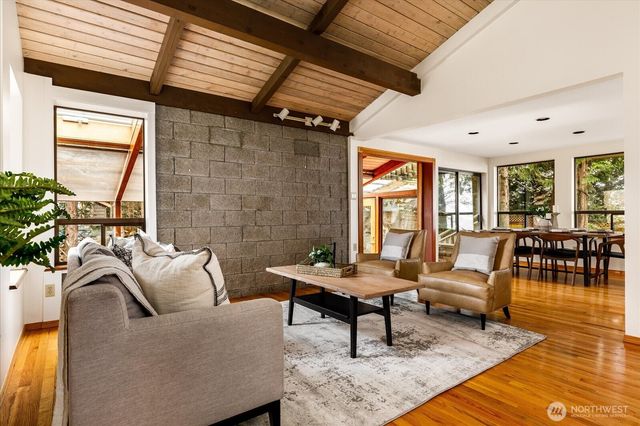 4612 Cypress Drive, Anacortes, WA 98221