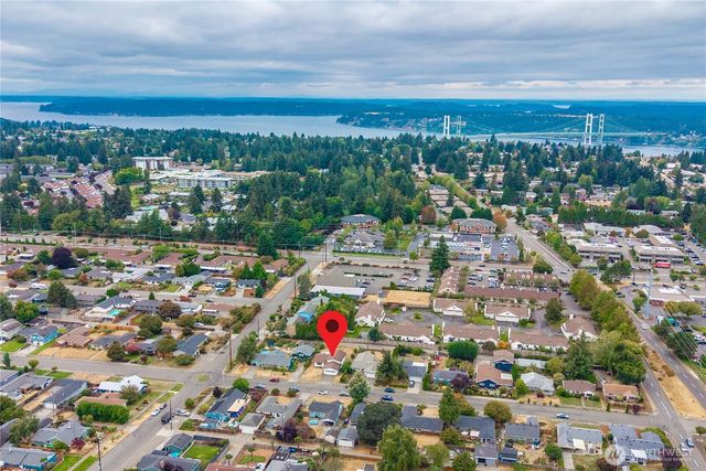 1810 N Highland Street, Tacoma, WA 98406