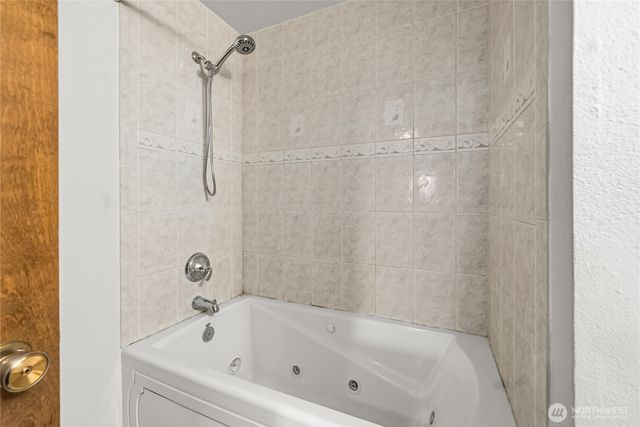 1810 N Highland Street, Tacoma, WA 98406