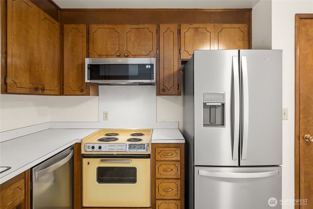 1810 N Highland Street, Tacoma, WA 98406