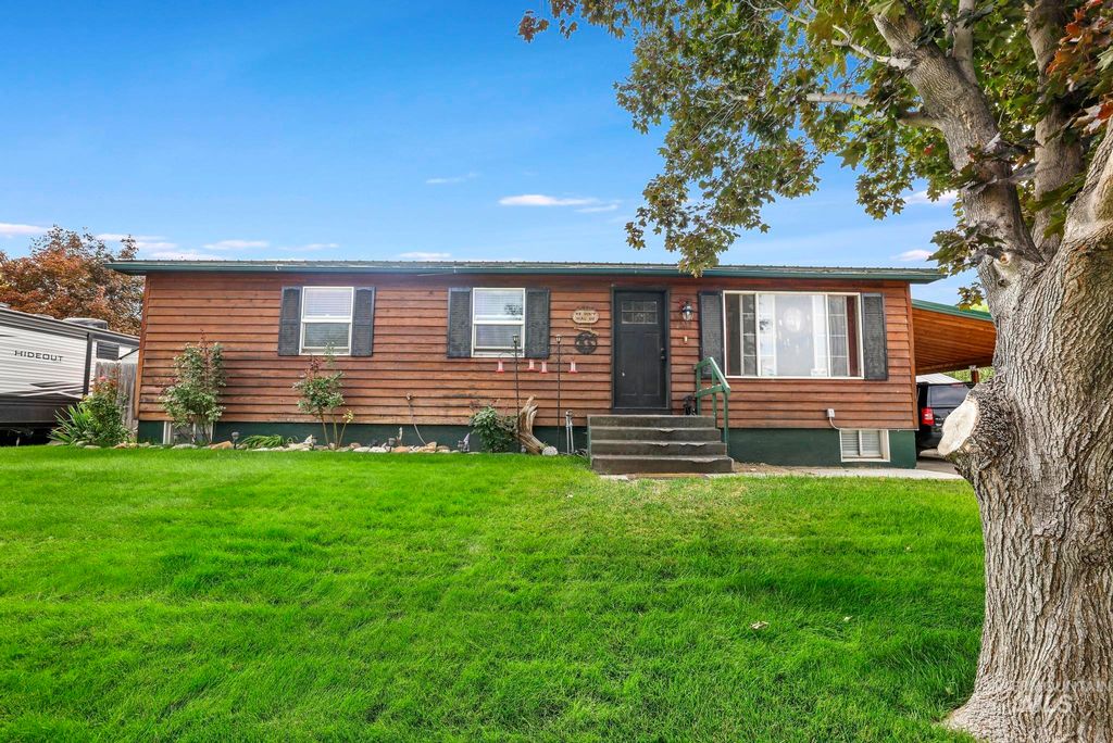 107 Davis, Filer, ID 83328