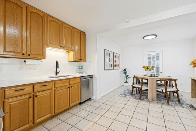 2610 Alco Avenue, Dallas, TX 75211