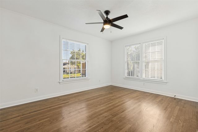 2610 Alco Avenue, Dallas, TX 75211