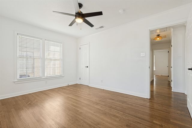 2610 Alco Avenue, Dallas, TX 75211