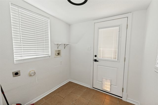 2610 Alco Avenue, Dallas, TX 75211