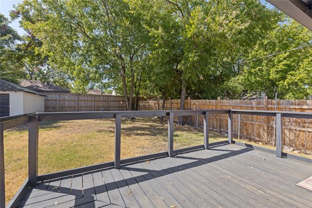 2610 Alco Avenue, Dallas, TX 75211
