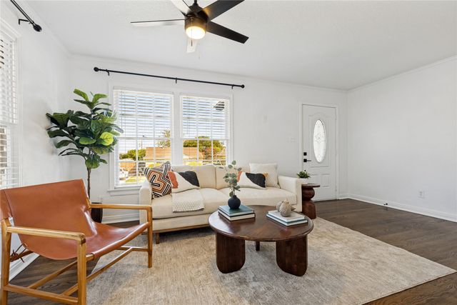2610 Alco Avenue, Dallas, TX 75211