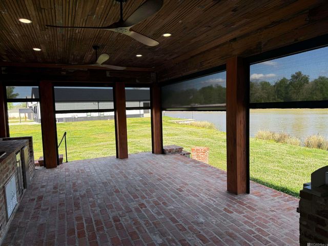 26035 La Hwy 77, Plaquemine, LA 70764