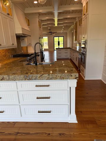 26035 La Hwy 77, Plaquemine, LA 70764