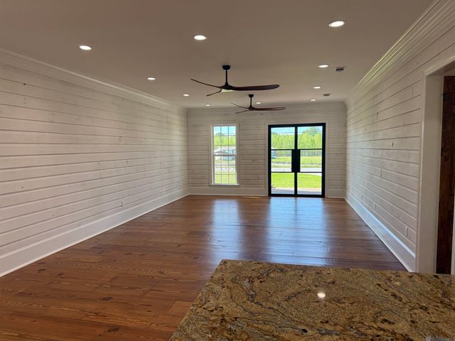 26035 La Hwy 77, Plaquemine, LA 70764