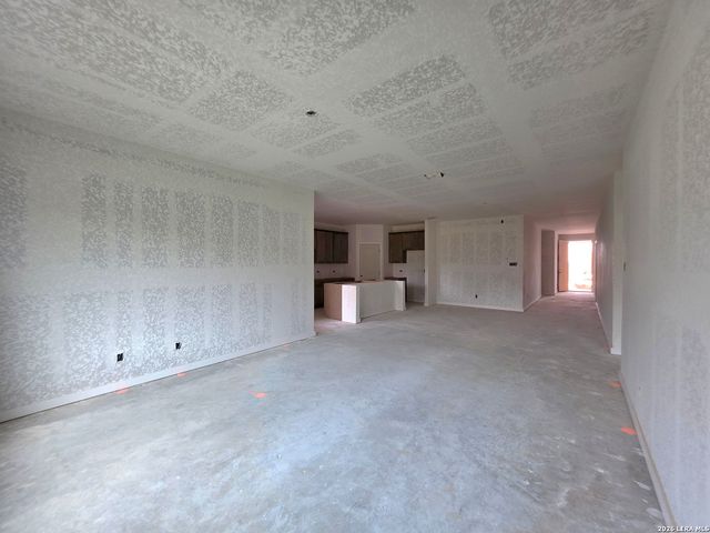 133 Yale St, Seguin, TX 78155