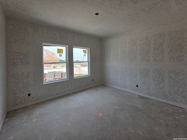 133 Yale St, Seguin, TX 78155