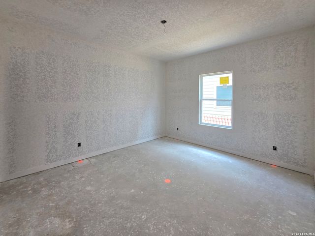 133 Yale St, Seguin, TX 78155