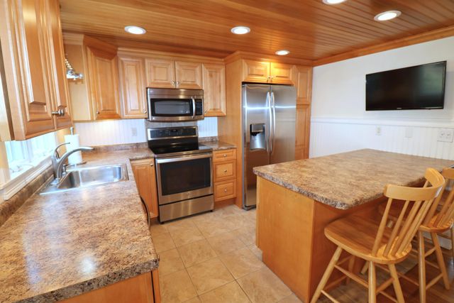 67 Raymond Avenue, South Yarmouth, MA 02664