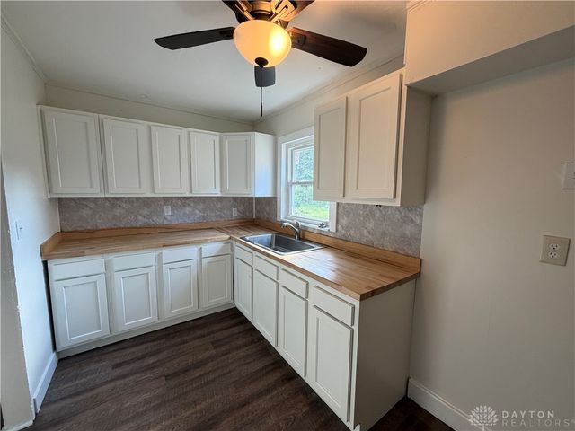 1402 Shaftesbury Road, Dayton, OH 45406