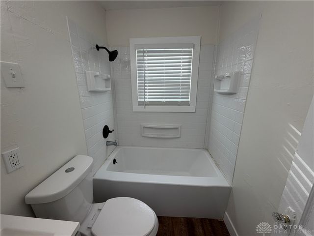 1402 Shaftesbury Road, Dayton, OH 45406