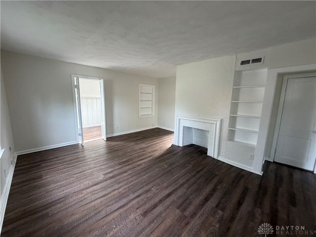 1402 Shaftesbury Road, Dayton, OH 45406