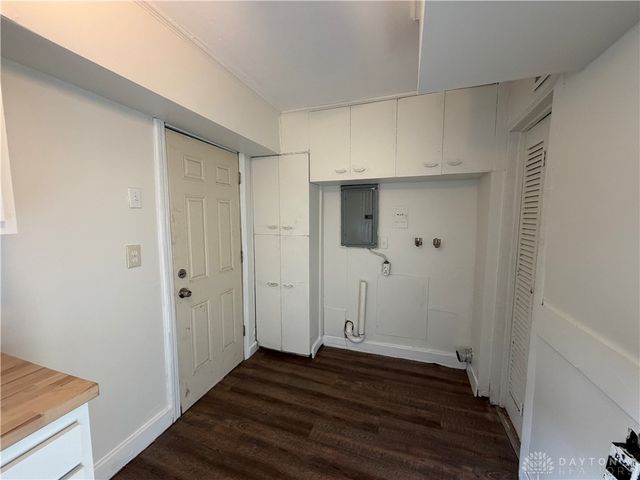 1402 Shaftesbury Road, Dayton, OH 45406