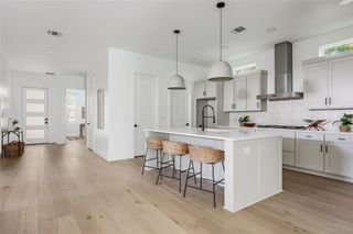 1809 Pasadena DR, Austin, TX 78757