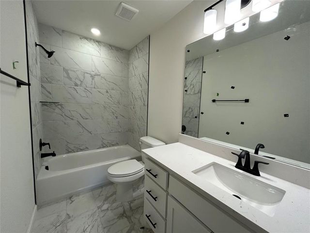 1309 Lighthorsemen Way, Choctaw, OK 73020