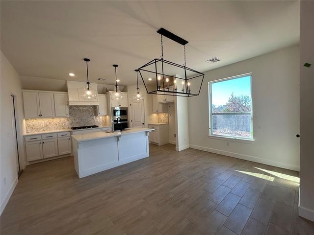 1309 Lighthorsemen Way, Choctaw, OK 73020