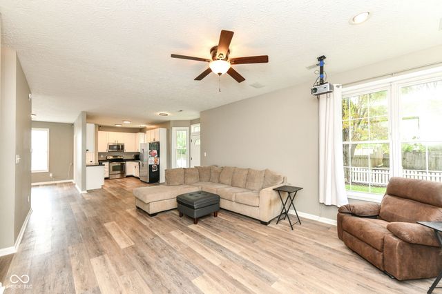 10043 Sanger Drive, Fishers, IN 46038