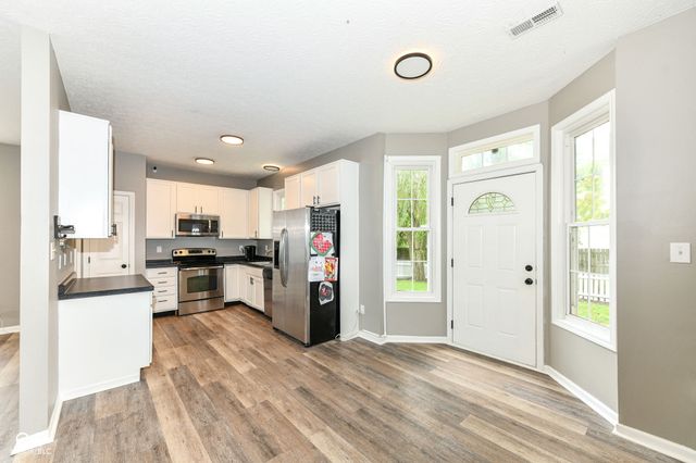 10043 Sanger Drive, Fishers, IN 46038