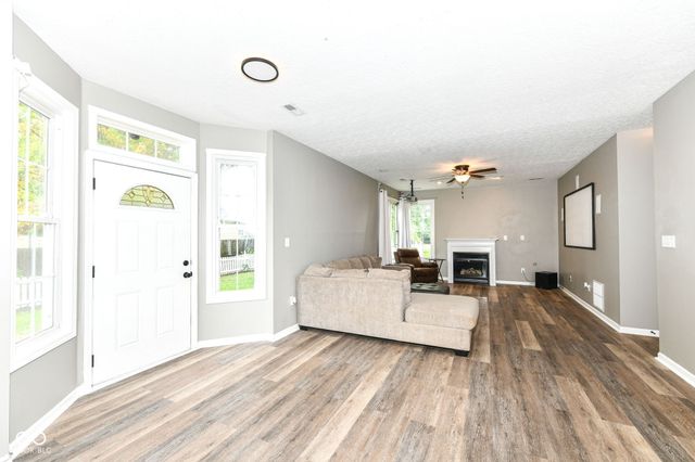 10043 Sanger Drive, Fishers, IN 46038
