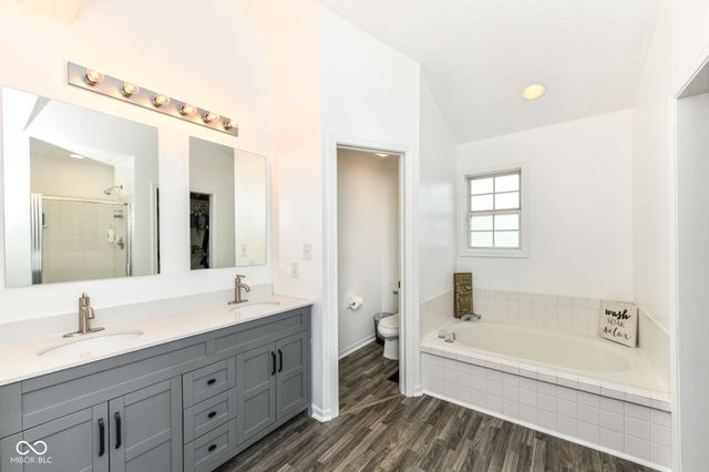 10043 Sanger Drive, Fishers, IN 46038