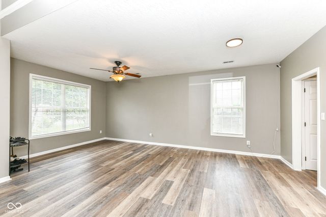 10043 Sanger Drive, Fishers, IN 46038