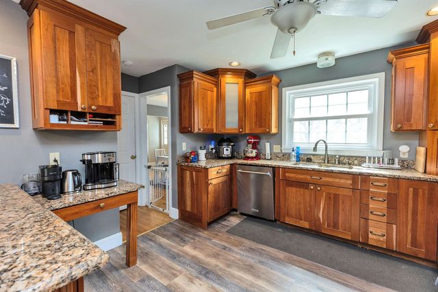 545 Hurricane Road, Keene, NH 03431