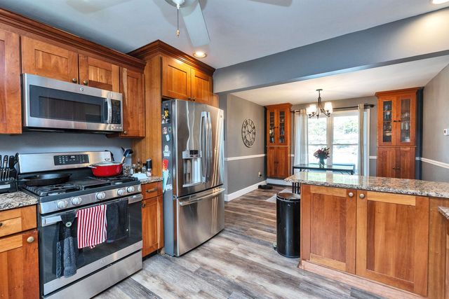 545 Hurricane Road, Keene, NH 03431