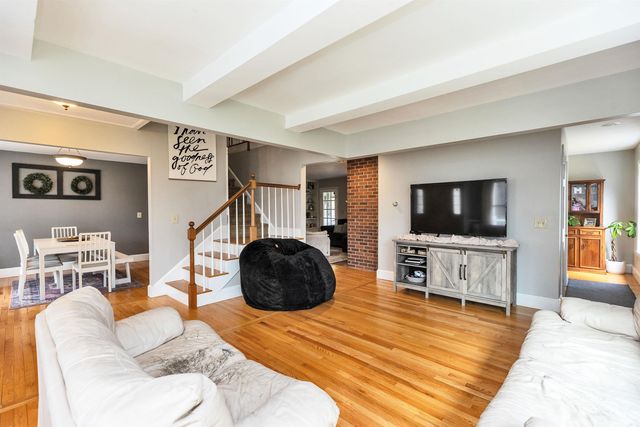 545 Hurricane Road, Keene, NH 03431