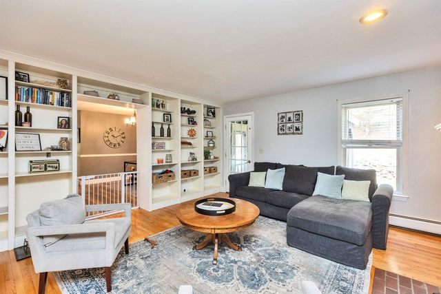 545 Hurricane Road, Keene, NH 03431