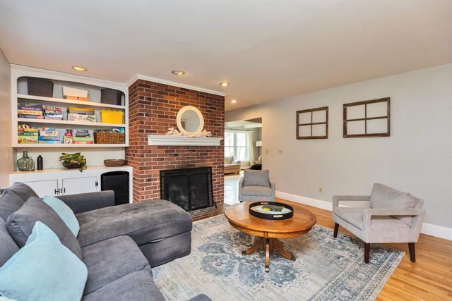 545 Hurricane Road, Keene, NH 03431