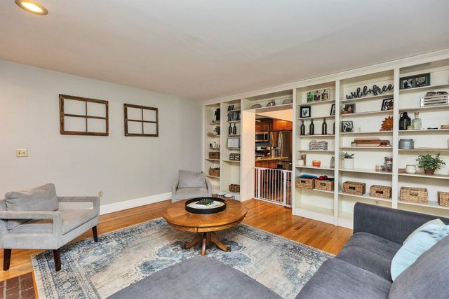 545 Hurricane Road, Keene, NH 03431