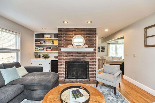 545 Hurricane Road, Keene, NH 03431