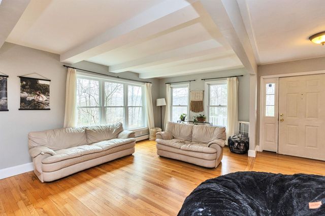 545 Hurricane Road, Keene, NH 03431
