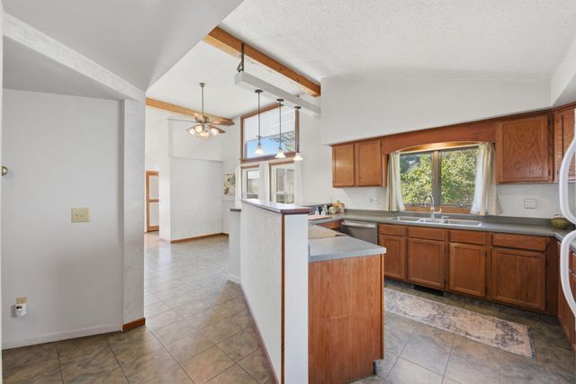 5698 Stagecoach Trail N, Stillwater, MN 55082