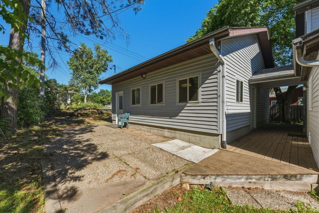 5698 Stagecoach Trail N, Stillwater, MN 55082