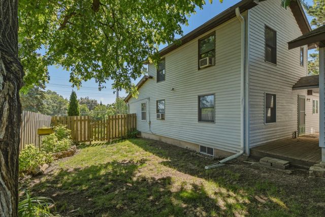 5698 Stagecoach Trail N, Stillwater, MN 55082