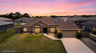 567 Mimosa Street SW, Palm Bay, FL 32908