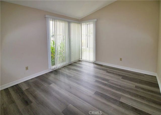 8142 Quakertown, Winnetka, CA 91306