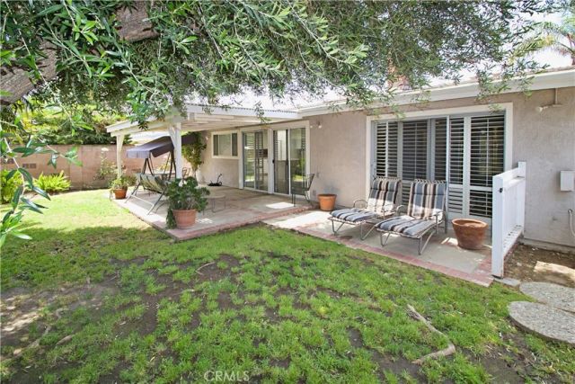 8142 Quakertown, Winnetka, CA 91306