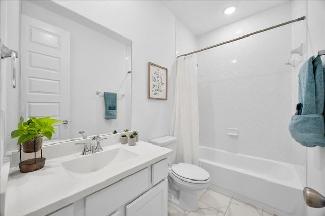 9420 Surveyor Road, Oak Point, TX 75068