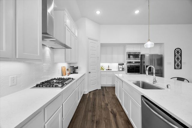 9420 Surveyor Road, Oak Point, TX 75068