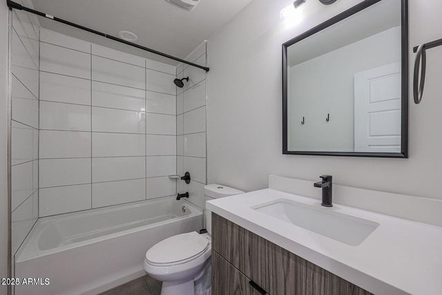 2651 N 71st Place, Scottsdale, AZ 85257